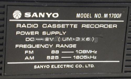 Radio Cassette Recorder M1700F; Sanyo Electric Co. (ID = 2099285) R-Player