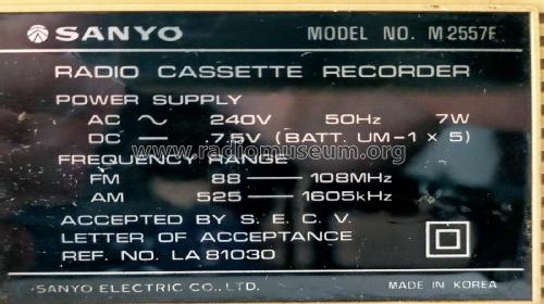 Radio Cassette Recorder M-2557F; Sanyo Electric Co. (ID = 2993460) Radio