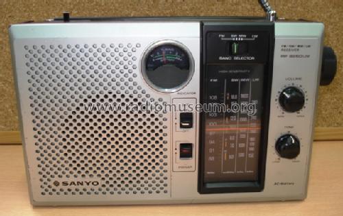 RP-8260UM; Sanyo Electric Co. (ID = 1009910) Radio