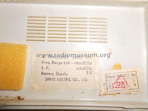 Solid State 8 Transistor Super Het HS-804; Sanyo Electric Co. (ID = 2352401) Radio