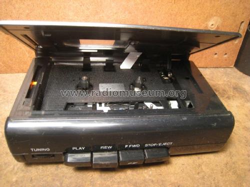 Stereo Cassette Player AM/FM Radio MGR 75; Sanyo Electric Co. (ID = 2075743) Radio