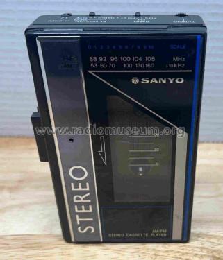 Stereo Cassette Player AM/FM Radio M-GR59 Black; Sanyo Electric Co. (ID = 2987902) Radio