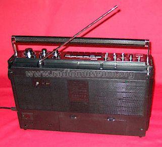 Stereo Cassette Recorder with Quartz Clock 4-Band M-9990LU; Sanyo Electric Co. (ID = 1010790) Radio