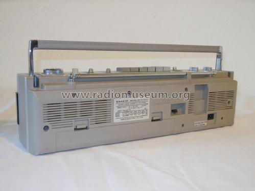 Stereo Radio Cassette Recorder M7060L; Sanyo Electric Co. (ID = 1664680) Radio