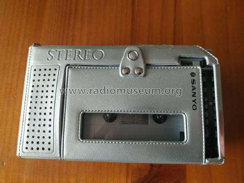 Mini Stereo Radio Cassette Recorder M-G70; Sanyo Electric Co. (ID = 2849538) Radio