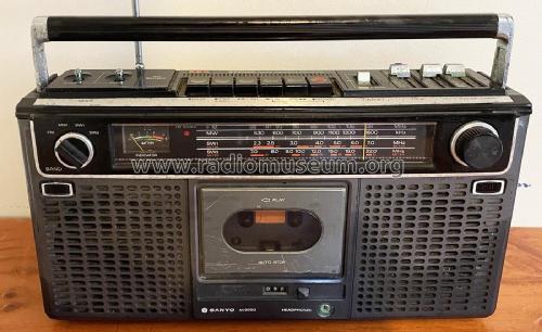 Stereo Radio Cassette Recorder M-9950K ; Sanyo Electric Co. (ID = 3045738) Radio