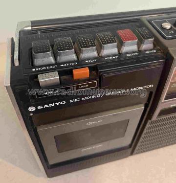 Stereocast Portable Radio Cassette Recorder M-2480K; Sanyo Electric Co. (ID = 2983040) Radio