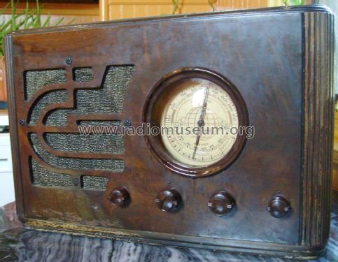 Silvertone 4528 ; Sears, Roebuck & Co. (ID = 1253541) Radio