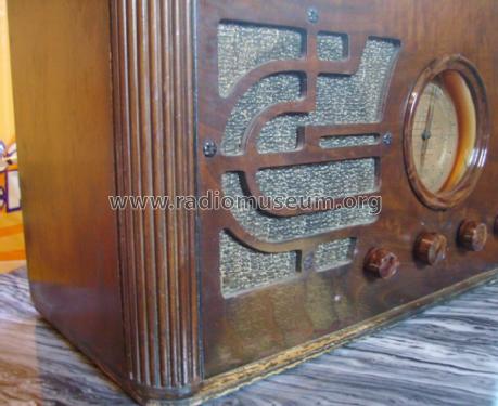 Silvertone 4528 ; Sears, Roebuck & Co. (ID = 1253547) Radio