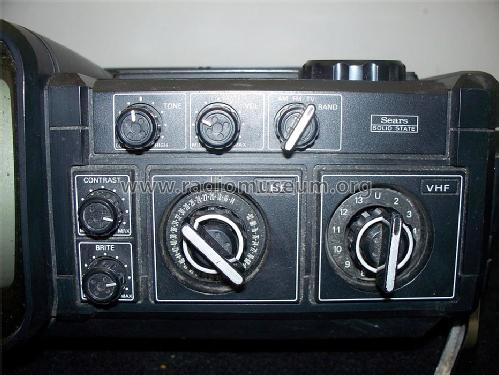 Go Anywhere TV-Radio 50384 564.50384151; Sears, Roebuck & Co. (ID = 1438725) TV-Radio