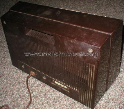 Silvertone 1023 Order=57H 1023; Sears, Roebuck & Co. (ID = 1614566) Radio