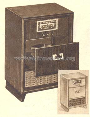 Silvertone 1052 Ch= 132.011 Order=57FM 1052; Sears, Roebuck & Co. (ID = 1329665) Radio