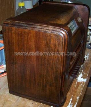 Silvertone 1661 Ch= 110.414 ; Sears, Roebuck & Co. (ID = 915000) Radio