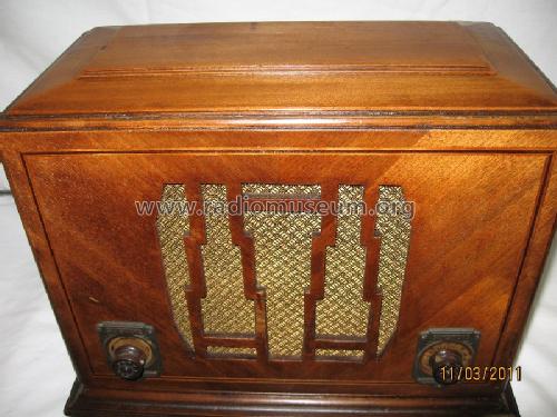 Silvertone Order= 57D 1705; Sears, Roebuck & Co. (ID = 1087457) Radio