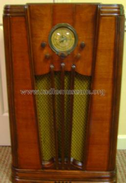 Silvertone 1933A ; Sears, Roebuck & Co. (ID = 1529299) Radio