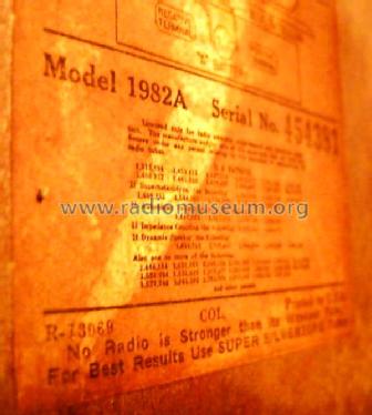 Silvertone 1982A Ch= 345X; Sears, Roebuck & Co. (ID = 704349) Radio