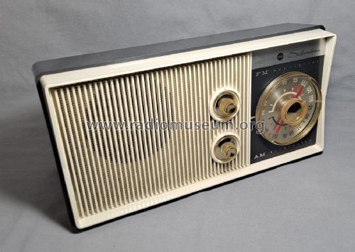 Silvertone 2021 Order=57G 2021; Sears, Roebuck & Co. (ID = 2713879) Radio