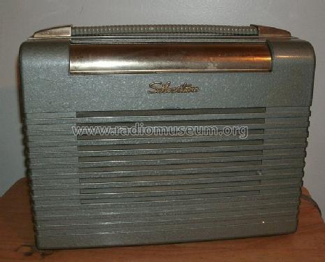 Silvertone 2203 Ch= 528.229; Sears, Roebuck & Co. (ID = 1185511) Radio