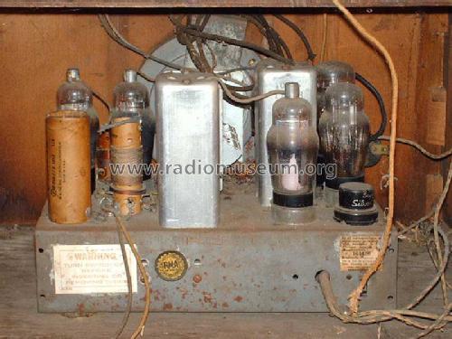 Silvertone 7-Tube Battery Radio Order= 57DM 4424; Sears, Roebuck & Co. (ID = 371798) Radio