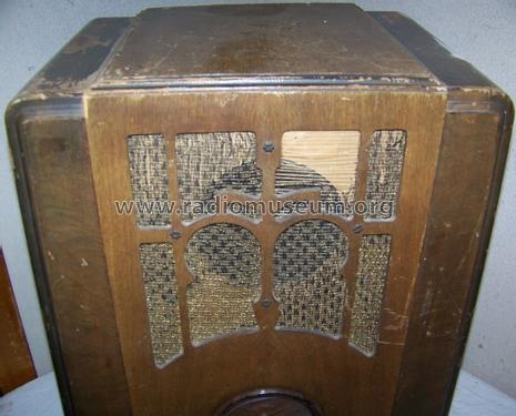 Silvertone 4524 ; Sears, Roebuck & Co. (ID = 1388336) Radio