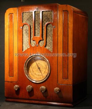 Silvertone 4564 ; Sears, Roebuck & Co. (ID = 1929835) Radio