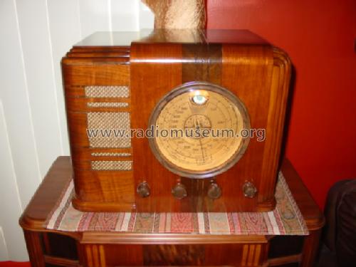 Silvertone 4569 ; Sears, Roebuck & Co. (ID = 647349) Radio