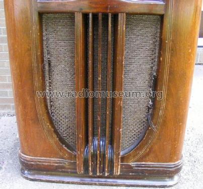 Silvertone 4587A ; Sears, Roebuck & Co. (ID = 1475570) Radio