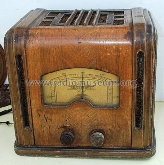 Silvertone Order= 57F 4622 or 4690 or 4691 Ch= 100.179; Sears, Roebuck & Co. (ID = 369064) Radio