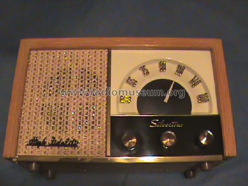 Silvertone 5017 Ch= 757.15001 Order= 57K 5017; Sears, Roebuck & Co. (ID = 866323) Radio