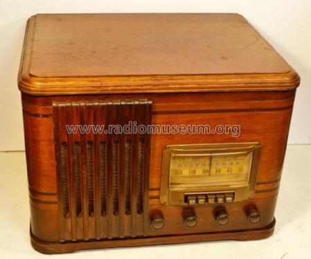 Silvertone 5772 Ch=109358; Sears, Roebuck & Co. (ID = 1964751) Radio