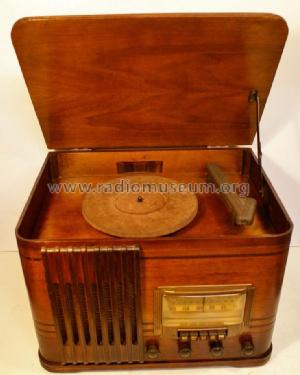 Silvertone 5772 Ch=109358; Sears, Roebuck & Co. (ID = 1964752) Radio