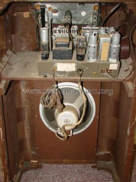 Silvertone 6136 Ch= 101.511; Sears, Roebuck & Co. (ID = 1585092) Radio