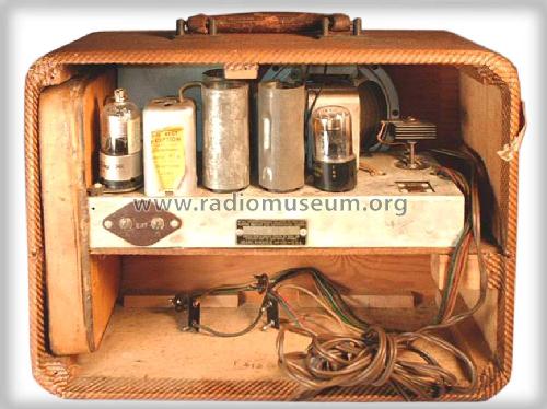 Silvertone 6861 Ch= 110.412; Sears, Roebuck & Co. (ID = 289152) Radio