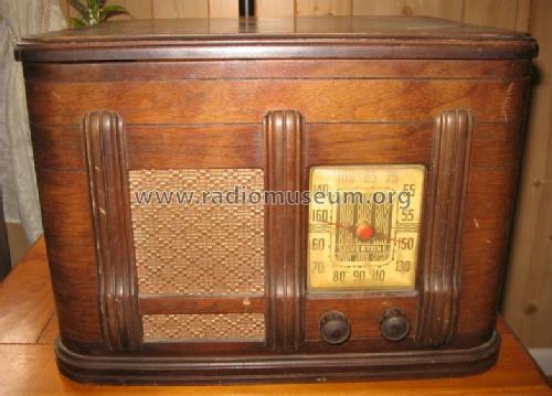 Silvertone Order= 57K 7054 Ch= 110.426; Sears, Roebuck & Co. (ID = 1170473) Radio