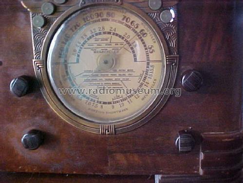 Silvertone 7242 Ch= 109.190; Sears, Roebuck & Co. (ID = 1086460) Radio