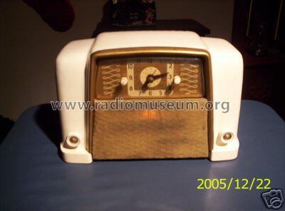 Silvertone 8010 Ch= 132.840; Sears, Roebuck & Co. (ID = 378266) Radio