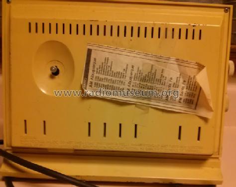 Silvertone 8042 Order= 57P 8042; Sears, Roebuck & Co. (ID = 1722167) Radio