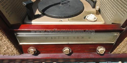 Silvertone 8045A Ch= 528.53051; Sears, Roebuck & Co. (ID = 1282864) Radio