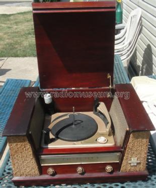 Silvertone 8045A Ch= 528.53051; Sears, Roebuck & Co. (ID = 1282871) Radio