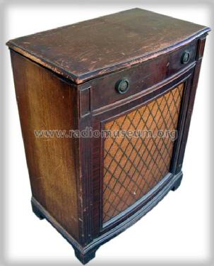 Silvertone 8103 Ch= 110.473; Sears, Roebuck & Co. (ID = 358431) Radio