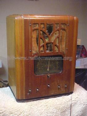 Silvertone 812 ; Sears, Roebuck & Co. (ID = 539420) Radio