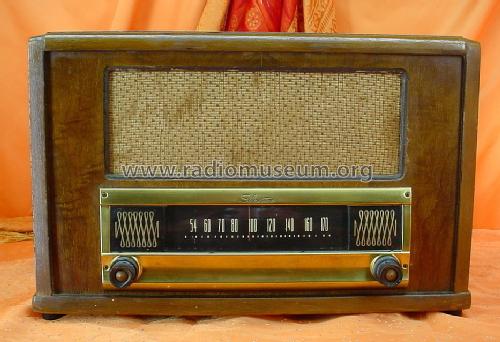 Silvertone 8220 Ch= 101.801-3D; Sears, Roebuck & Co. (ID = 1465595) Radio