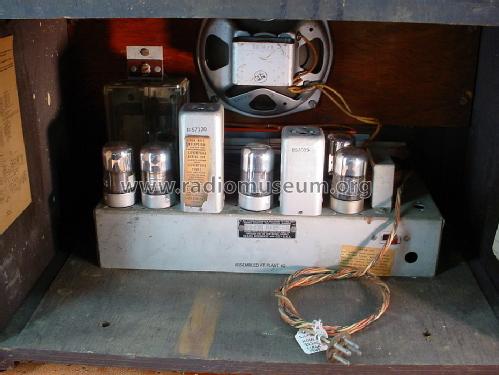 Silvertone 8220 Ch= 101.801-3D; Sears, Roebuck & Co. (ID = 1465601) Radio