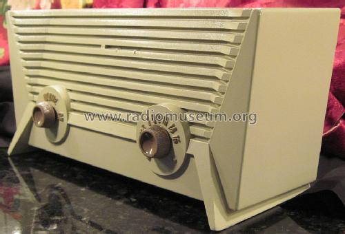 Silvertone 9003 Ch= 132.44300 Order=57Y 9003; Sears, Roebuck & Co. (ID = 1314510) Radio