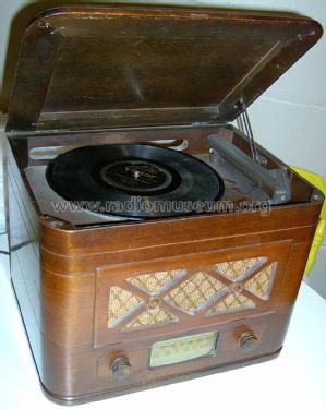 Silvertone Order= 57F 5751 Ch= 110.403; Sears, Roebuck & Co. (ID = 1408259) Radio