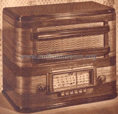 Silvertone Order= 57H 1781 Ch= 101.646; Sears, Roebuck & Co. (ID = 1310332) Radio