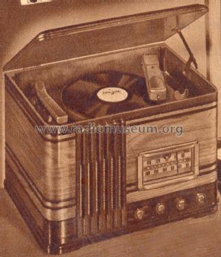 Silvertone Order= 57H 5732 Ch= 116.SA2232; Sears, Roebuck & Co. (ID = 1309867) R-Player