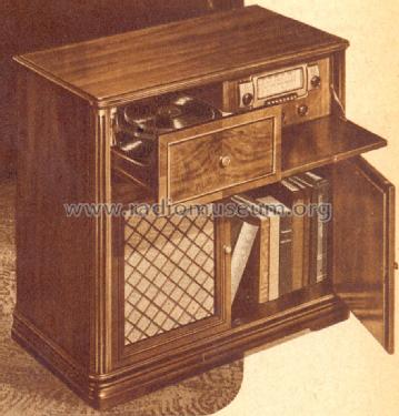 Silvertone Order= 57KM 7070 Ch= 101.682-1; Sears, Roebuck & Co. (ID = 1317887) Radio