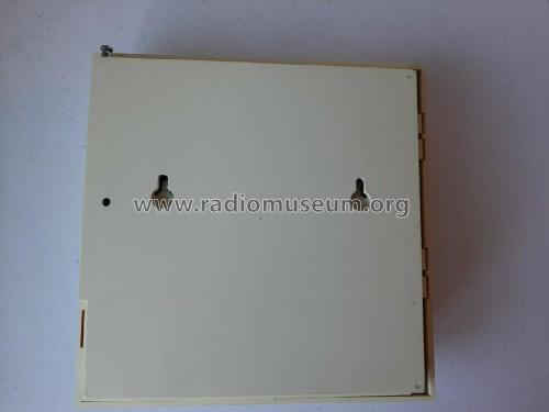 Silvertone Solid State 2024 132.20240000; Sears, Roebuck & Co. (ID = 2535868) Radio