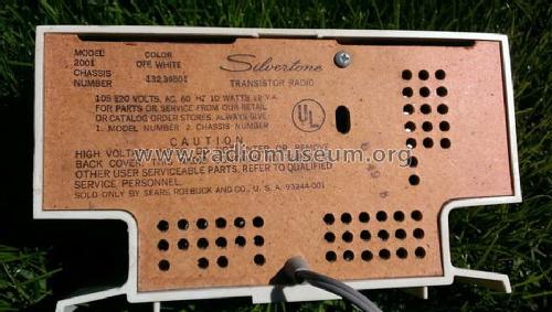 Silvertone Solid State Standard Broadcast 2001 Ch= 132.39501; Sears, Roebuck & Co. (ID = 1452557) Radio